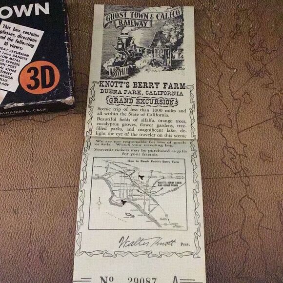 Vintage Knotsberry, farm, 10 piece three-dimensional viewing, Kit ￼ - Picture 3 of 7